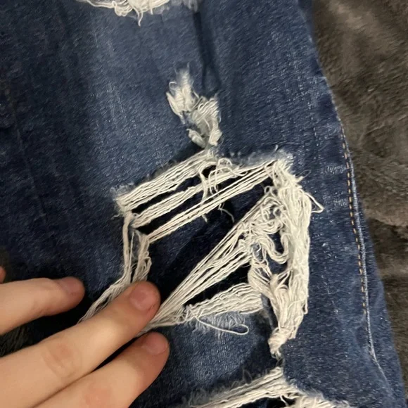 American Eagle Outfitters Ripped Dark Blue Skinny Jeans - Picture 3 of 4